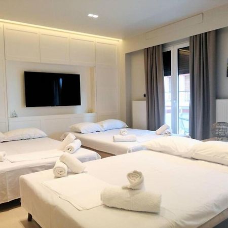 Luxurious Apartment In Acropolis Athena Bagian luar foto