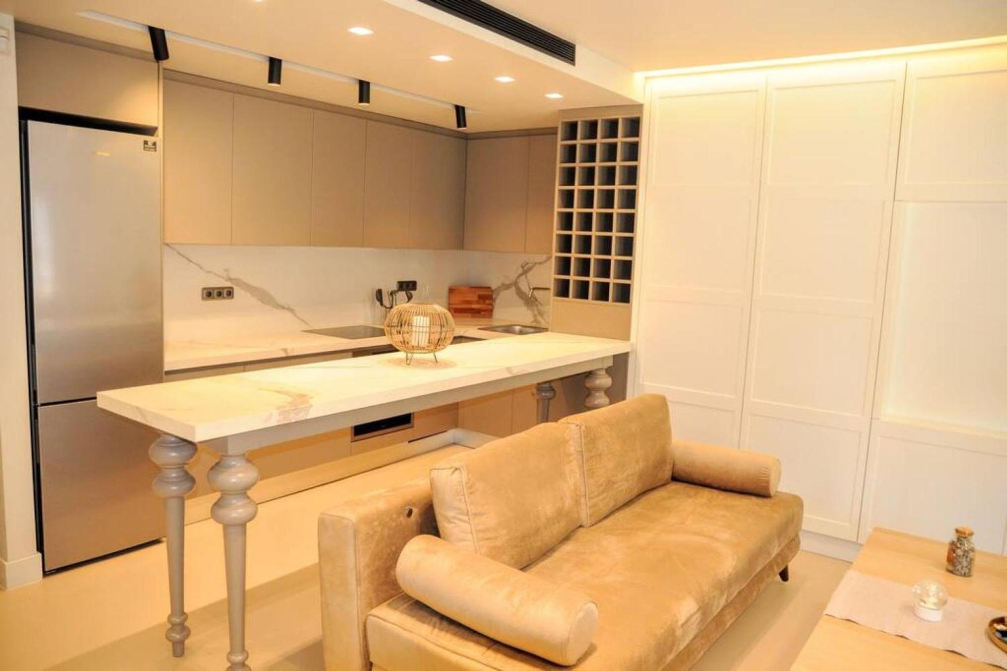 Luxurious Apartment In Acropolis Athena Bagian luar foto