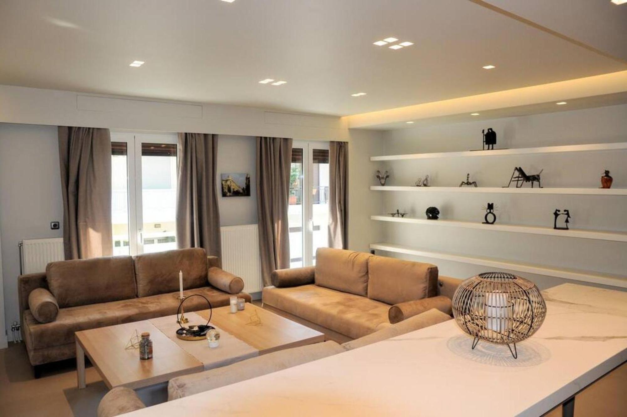 Luxurious Apartment In Acropolis Athena Bagian luar foto